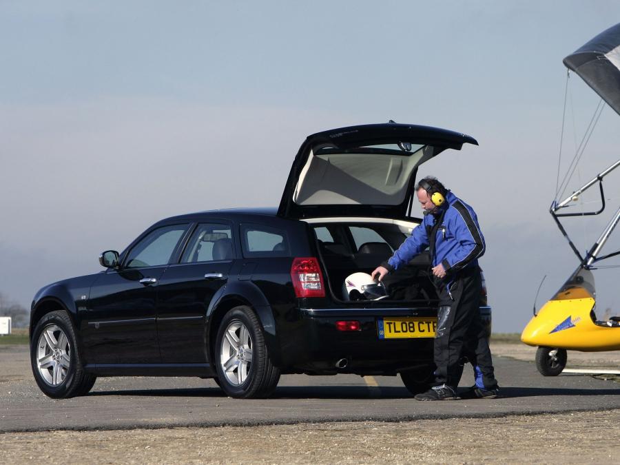  Chrysler 300C Touring 2006 года  (UK) (фото 30 из 30)